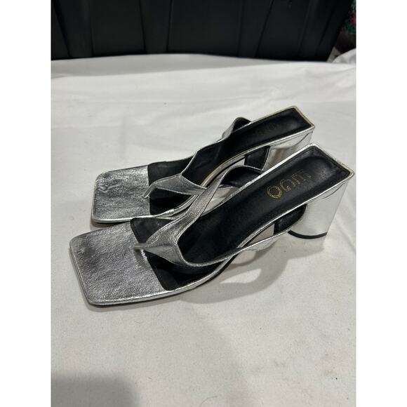 Pre Owned EGO Sandals Heel Height: 3.25" Platform: 0.25" Sliver Size 9 - Picture 2 of 7